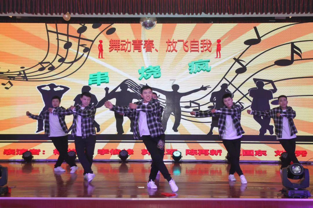 真正成熟的职场人，都是怎么解决职场麻烦的?游戏画面